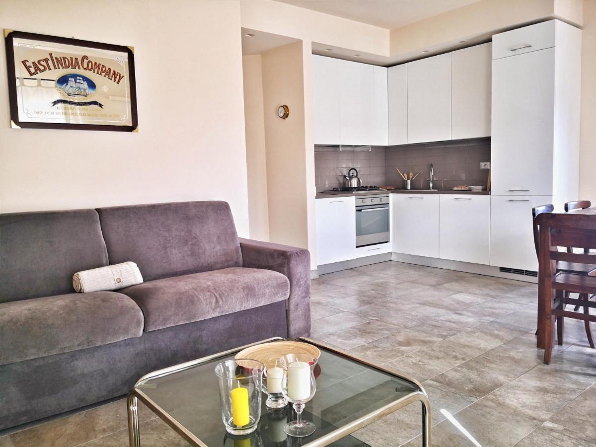 Appartamento Deluxe Con Terrazza Sul Mare Савона Екстер'єр фото